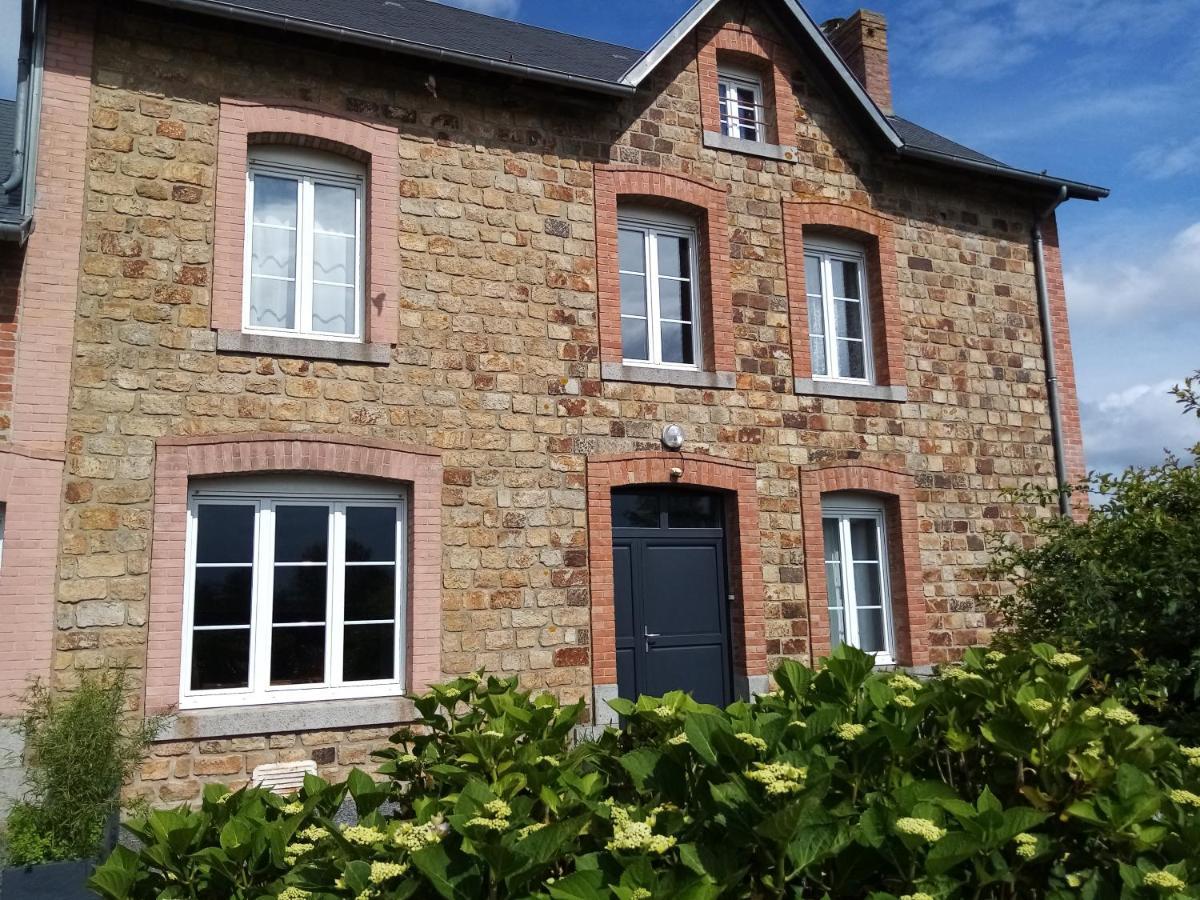 Maison De Charme Baie Du Mont Saint Michel Montviron Zewnętrze zdjęcie
